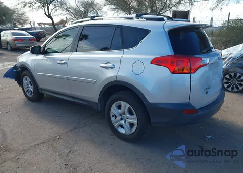 2015 Toyota Rav4 Le z USA, uszkodzony, nr VIN JTMBFREV4FD129067